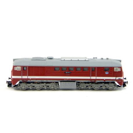 TT - motorová lokomotiva V 120 011-2