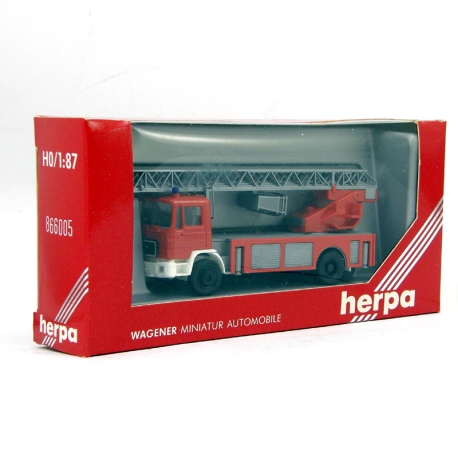 H0 - hasičské auto MAN s otočným vysouvacím žebříkem METZ