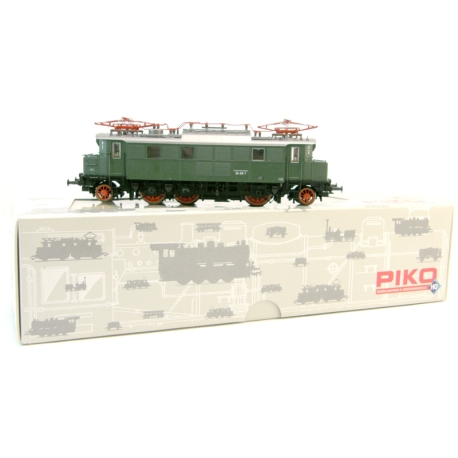 H0 - elektrická lokomotiva 104 018-7 DB ep.IV