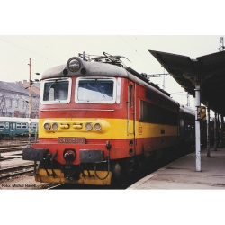 TT - elektrická lokomotiva Rh 242 ČSD ep.V